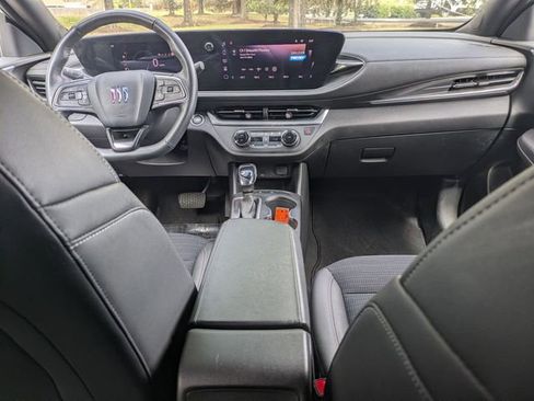 Used 2024 Buick Envista Preferred w/ Convenience I Package image 22