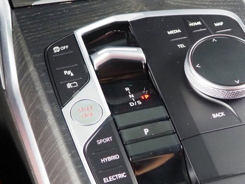 Used 2023 BMW 330e *NAVIGATION, CURVED DISPLAY, S w/ Convenience Package image 26