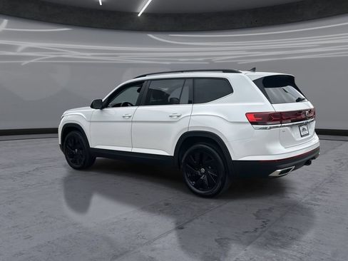 New 2026 Volkswagen Atlas SE FWD image 4