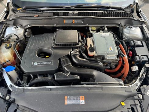 Used 2015 Ford Fusion S image 23