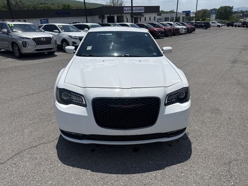 Used 2021 Chrysler 300 S RWD image 8