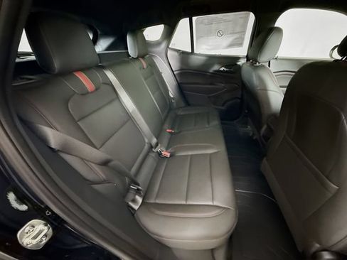 New 2026 Chevrolet Trax RS w/ Sunroof Package FWD image 28