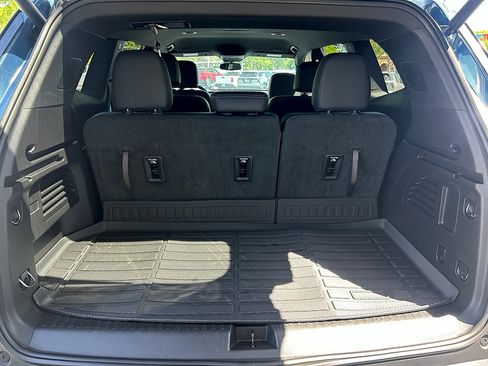 Used 2025 Buick Enclave Preferred FWD image 22