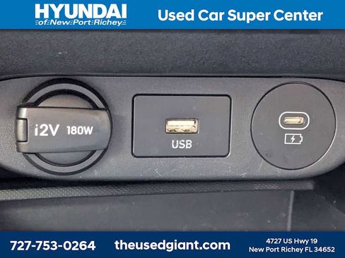 Used 2024 Hyundai Elantra SEL image 22