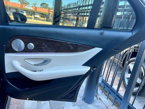 Used 2019 Mercedes-Benz E 300 image 43