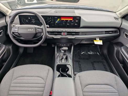 New 2025 Kia K4 EX image 14