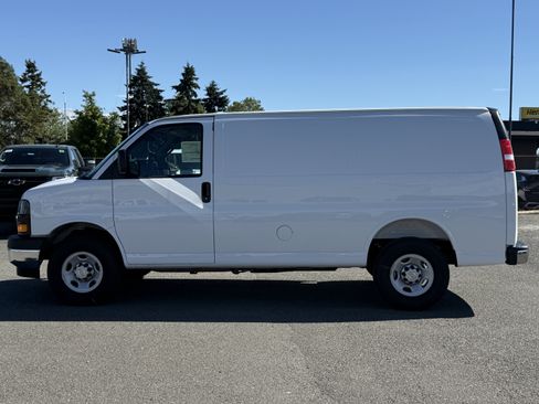 New 2026 Chevrolet Express 2500 w/ Driver Convenience Package RWD image 2