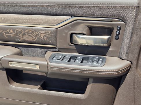 New 2025 RAM 2500 Limited image 21