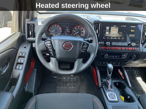 Used 2026 Nissan Frontier PRO-4X AWD/4WD image 18