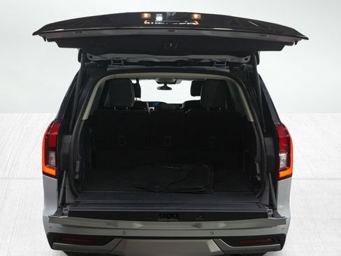 Used 2025 Ford Expedition Platinum AWD/4WD image 11