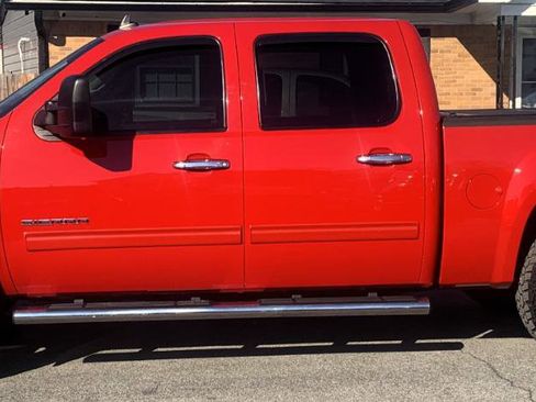 Used 2012 GMC Sierra 1500 SLE w/ Power Tech Package image 2