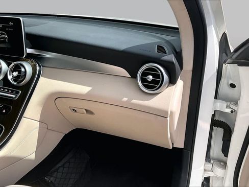 Certified 2017 Mercedes-Benz GLC 300 4MATIC image 19