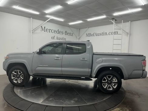 Used 2019 Toyota Tacoma Limited RWD image 4