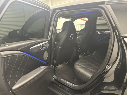 Used 2023 BMW XM image 6
