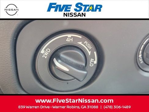 Used 2025 Nissan Frontier SV w/ Tow Package AWD/4WD image 23