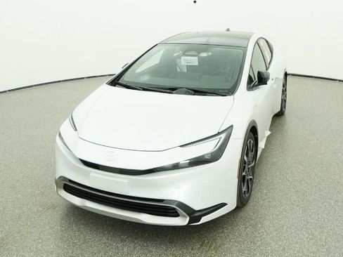 New 2026 Toyota Prius Plug-In Hybrid FWD image 16