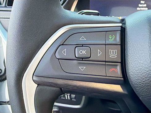 New 2026 Jeep Grand Cherokee Limited w/ Limited Altitude Package AWD/4WD image 39