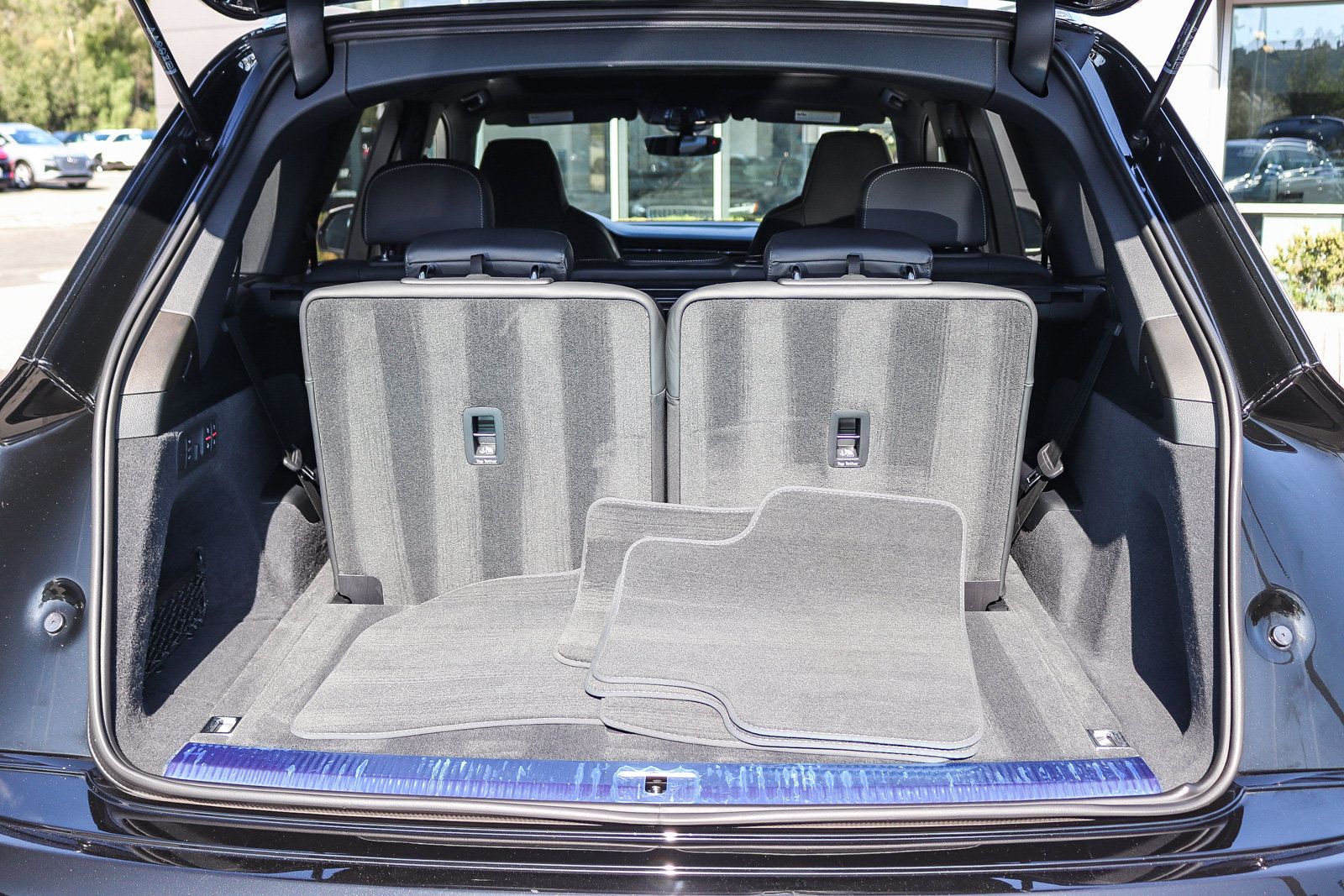 Certified 2023 Audi SQ7 Prestige w/ Prestige Package AWD/4WD image 30