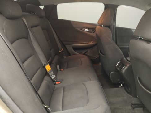 Used 2020 Chevrolet Malibu LT FWD image 19