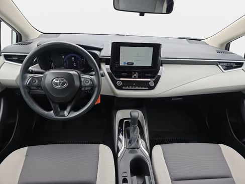 Used 2026 Toyota Corolla LE FWD image 9