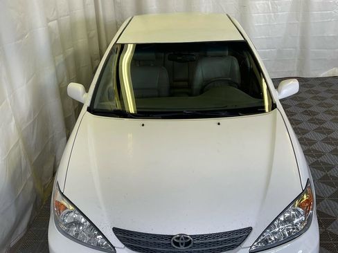 Used 2003 Toyota Camry XLE FWD image 2
