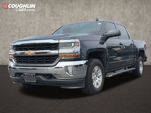 Used 2018 Chevrolet Silverado 1500 LT w/ All Star Edition AWD/4WD image 3