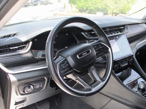 Used 2021 Jeep Grand Cherokee L Limited AWD/4WD image 20