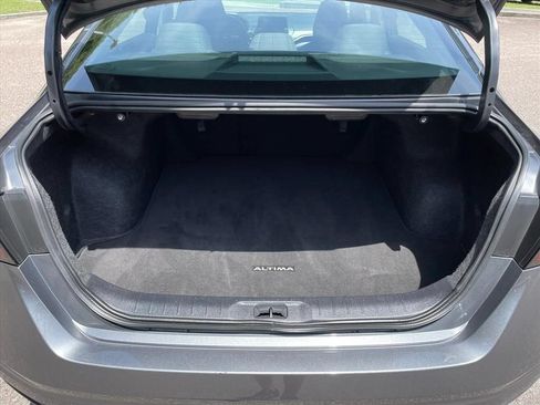 Used 2025 Nissan Altima 2.5 SV FWD image 28