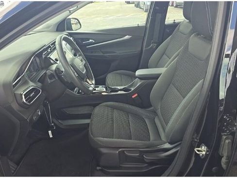 Used 2023 Chevrolet Bolt EUV LT w/ Driver Confidence Package FWD image 5