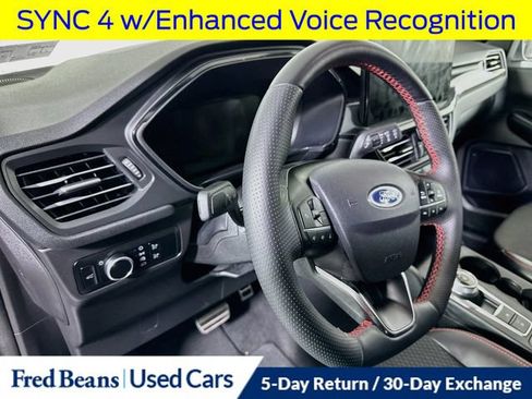 Used 2024 Ford Escape ST-Line w/ Tech Pack #1 AWD/4WD image 12
