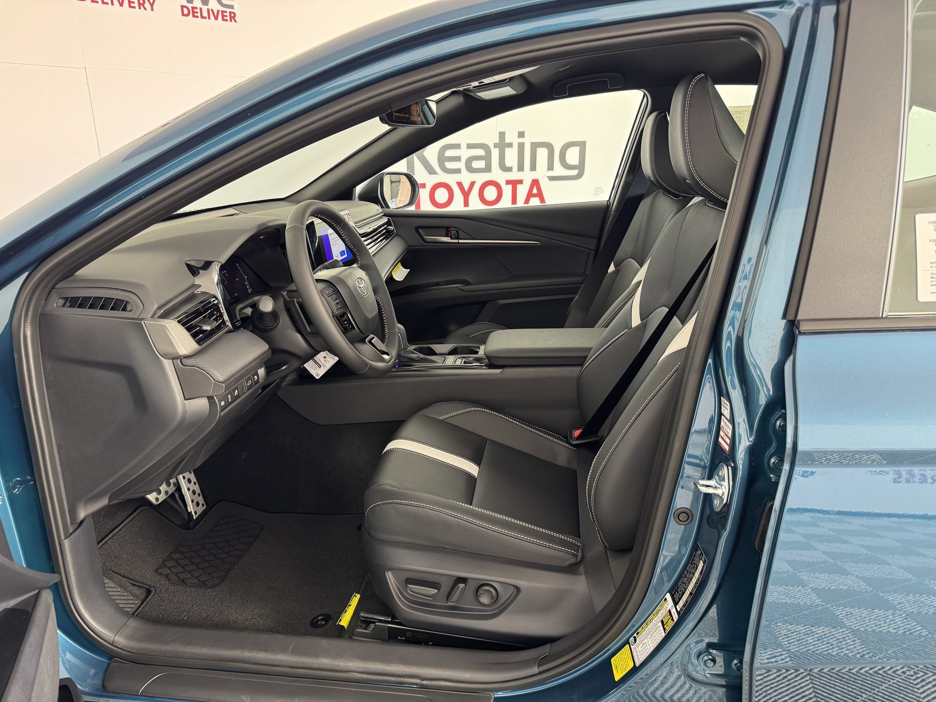 New 2026 Toyota Camry SE w/ Convenience Package FWD image 5