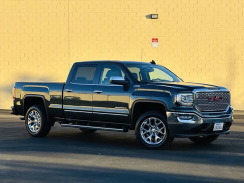 Used 2017 GMC Sierra 1500 SLT w/ SLT Premium Package AWD/4WD image 2