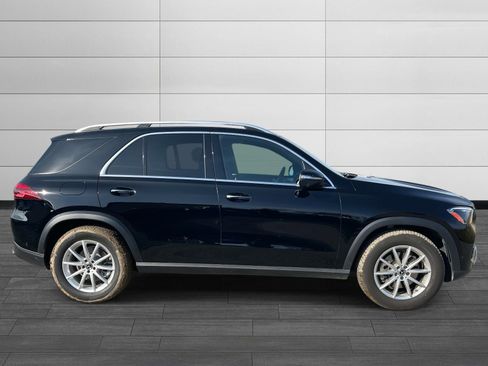 Used 2025 Mercedes-Benz GLE 350 4MATIC image 2