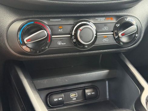 Used 2024 Kia Soul LX w/ Option Group 015 FWD image 21
