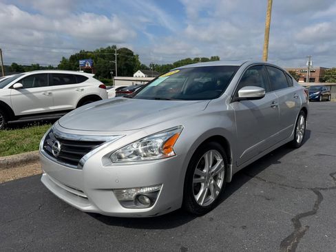 Used 2015 Nissan Altima 3.5 SL FWD image 3
