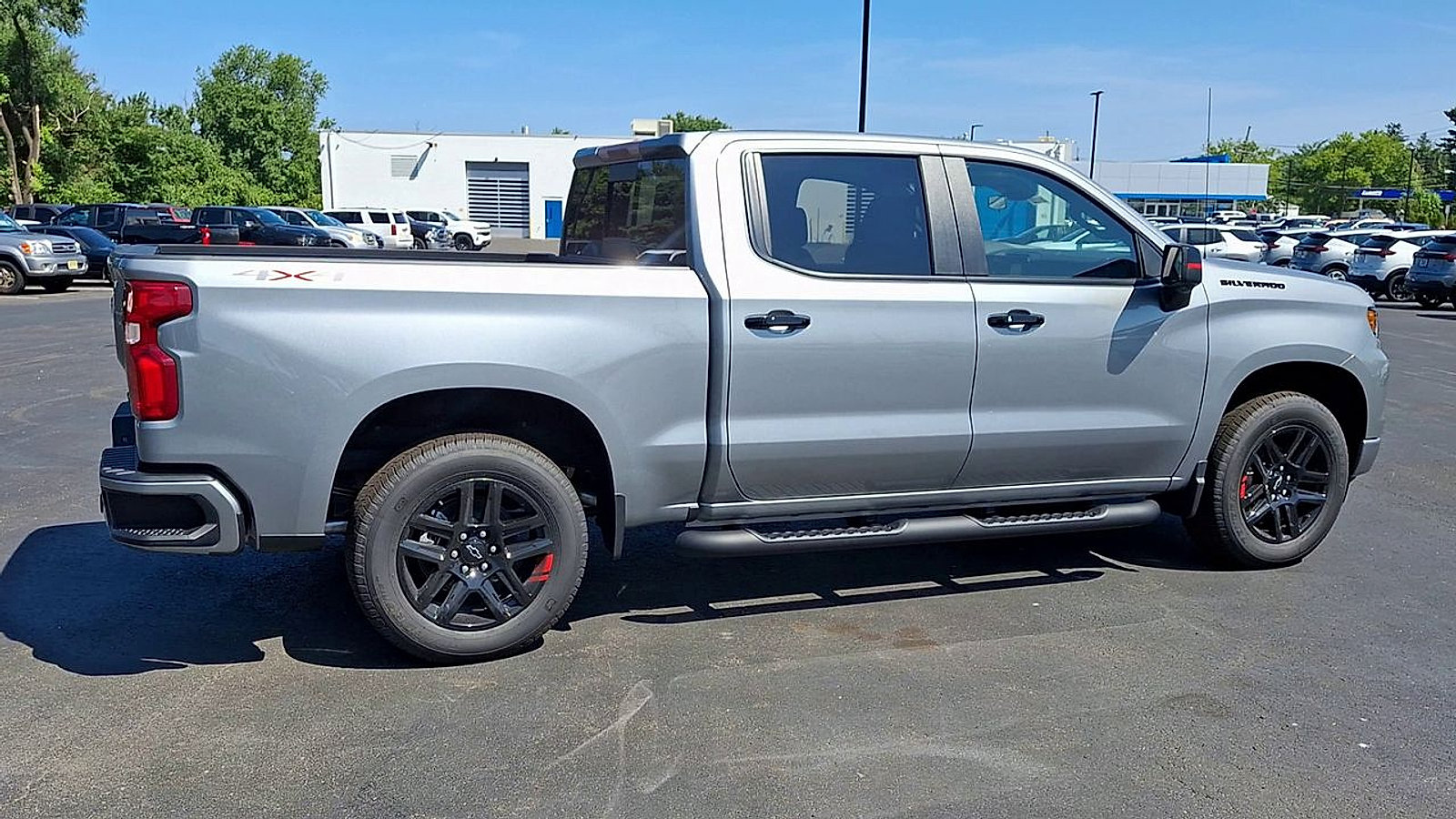 New 2026 Chevrolet Silverado 1500 RST w/ Redline Edition AWD/4WD image 3
