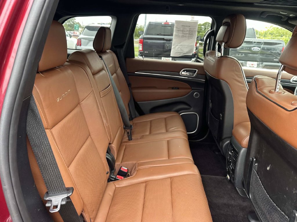 Used 2018 Jeep Grand Cherokee Summit w/ Platinum Series Group AWD/4WD image 13