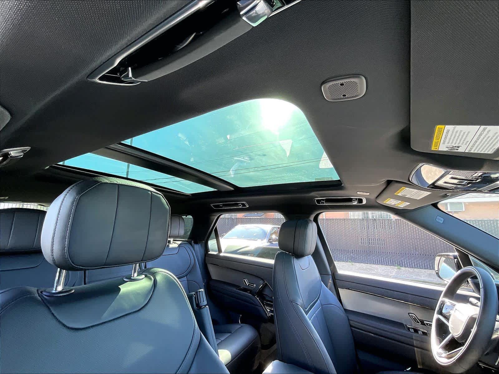 New 2025 Land Rover Range Rover Sport Dynamic SE AWD/4WD image 29