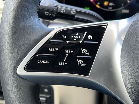 New 2026 Mercedes-Benz GLB 250 4MATIC image 30