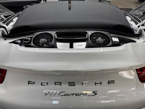 Used 2015 Porsche 911 Carrera S image 56