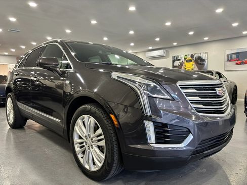 Used 2018 Cadillac XT5 Premium Luxury FWD image 1