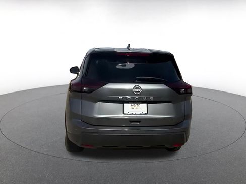 Used 2026 Nissan Rogue SV FWD image 7