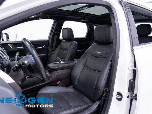 Used 2021 Cadillac XT5 Premium Luxury image 30