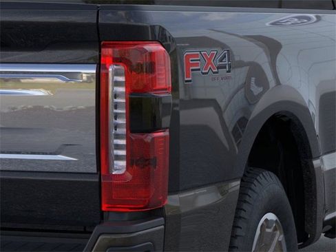 New 2025 Ford F350 King Ranch w/ FX4 Off-Road Package image 21