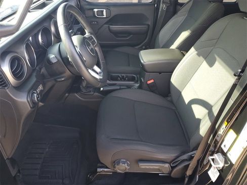 Used 2020 Jeep Gladiator Sport w/ Quick Order Package 24S image 5