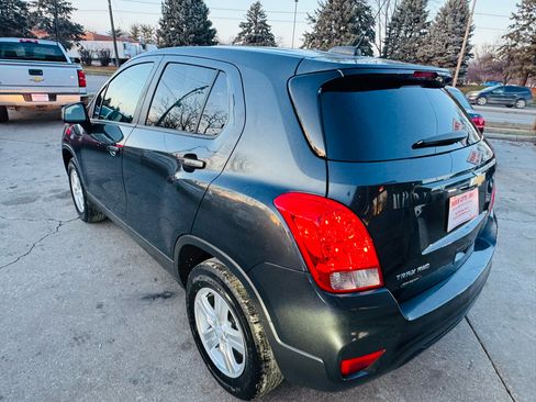 Used 2019 Chevrolet Trax LS w/ Tint and Cruise Package image 5