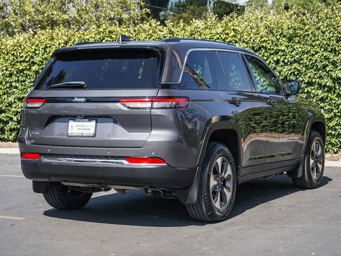 Used 2022 Jeep Grand Cherokee Limited 4xe w/ MOPAR Finishing Package AWD/4WD image 6