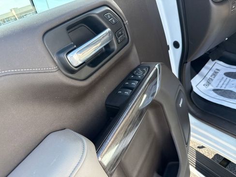 Used 2021 Chevrolet Silverado 1500 LTZ w/ Safety Package II AWD/4WD image 14