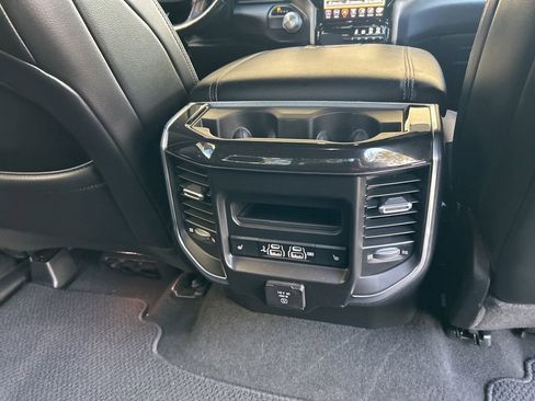 Used 2019 RAM 1500 Laramie image 29