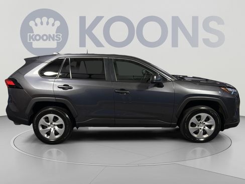 Used 2023 Toyota RAV4 LE AWD/4WD image 8